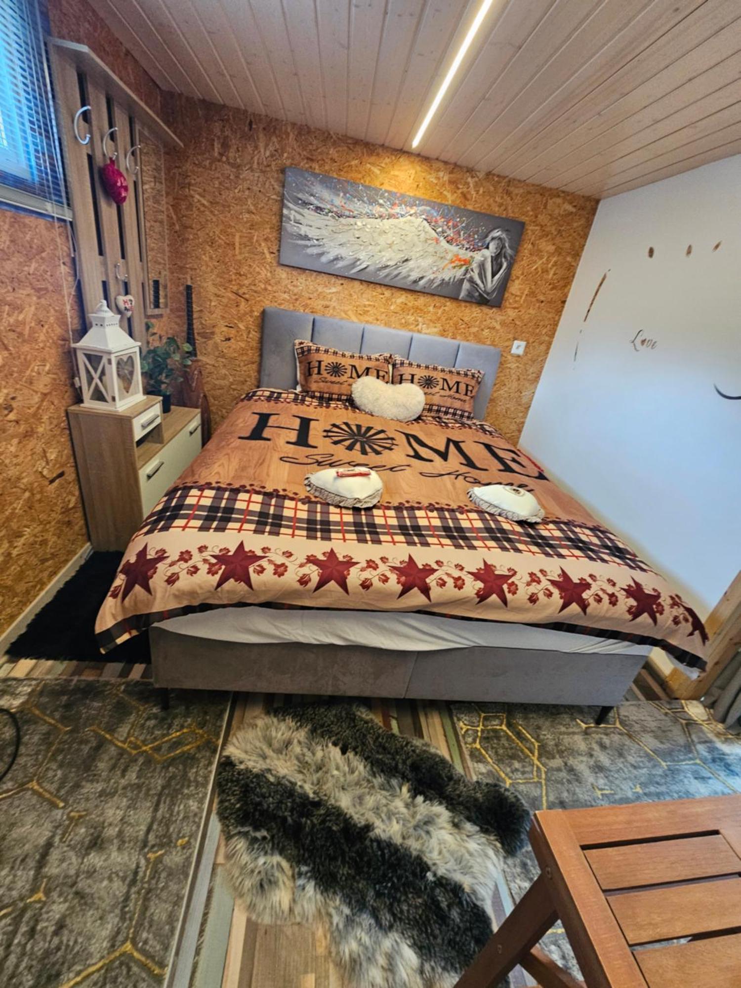 Bed and Breakfast Chez Gigi Нанда Екстер'єр фото