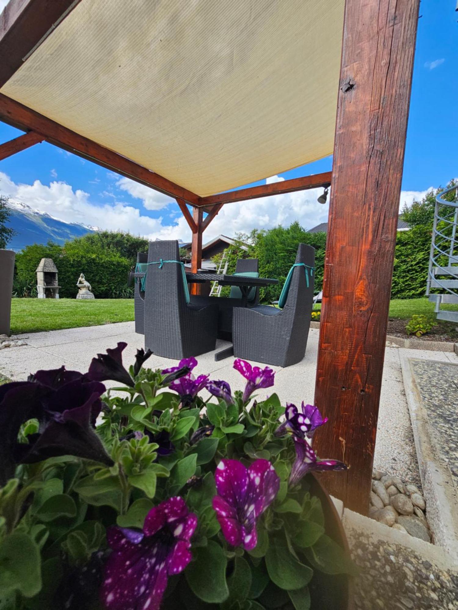 Bed and Breakfast Chez Gigi Нанда Екстер'єр фото