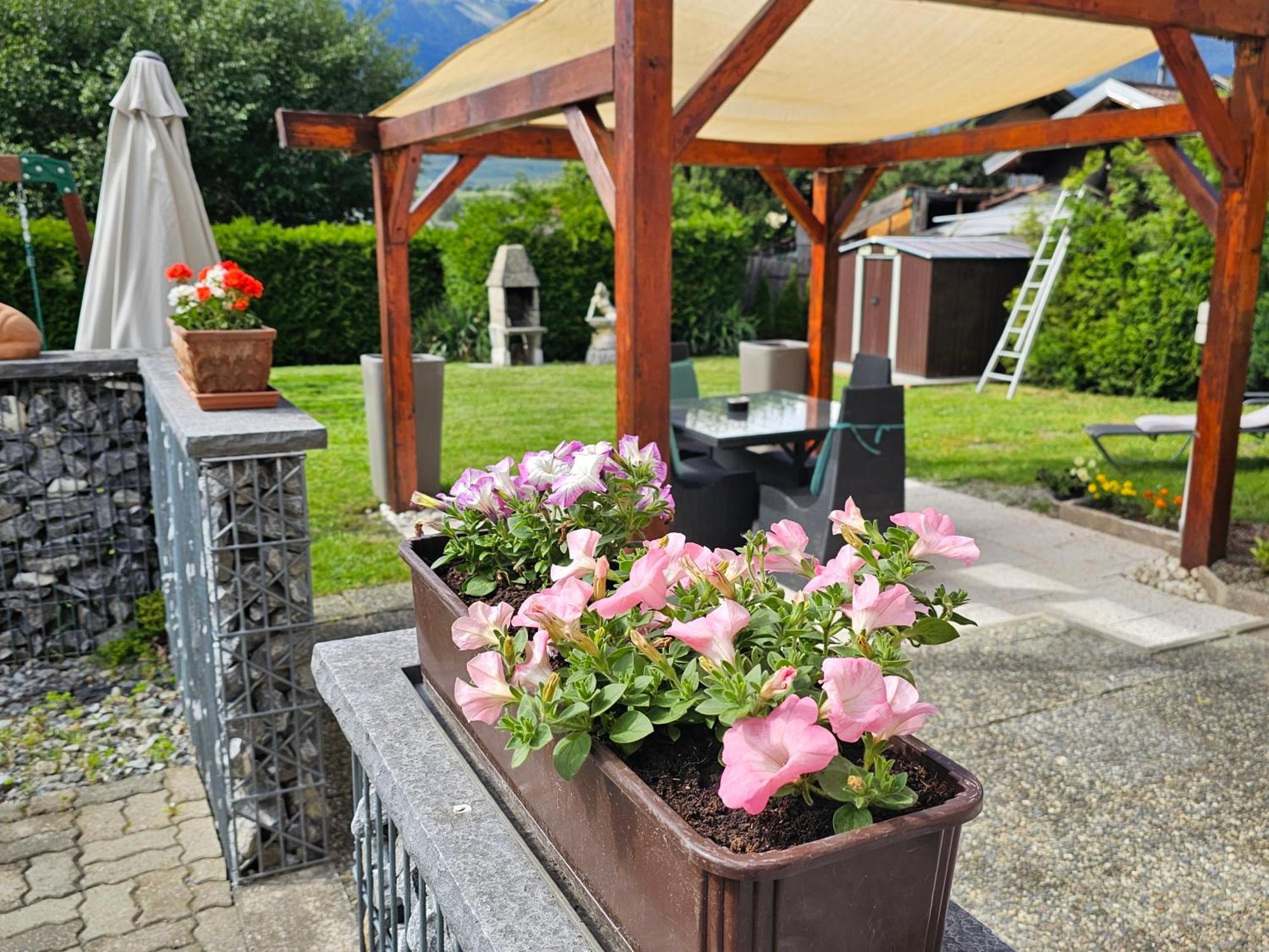 Bed and Breakfast Chez Gigi Нанда Екстер'єр фото