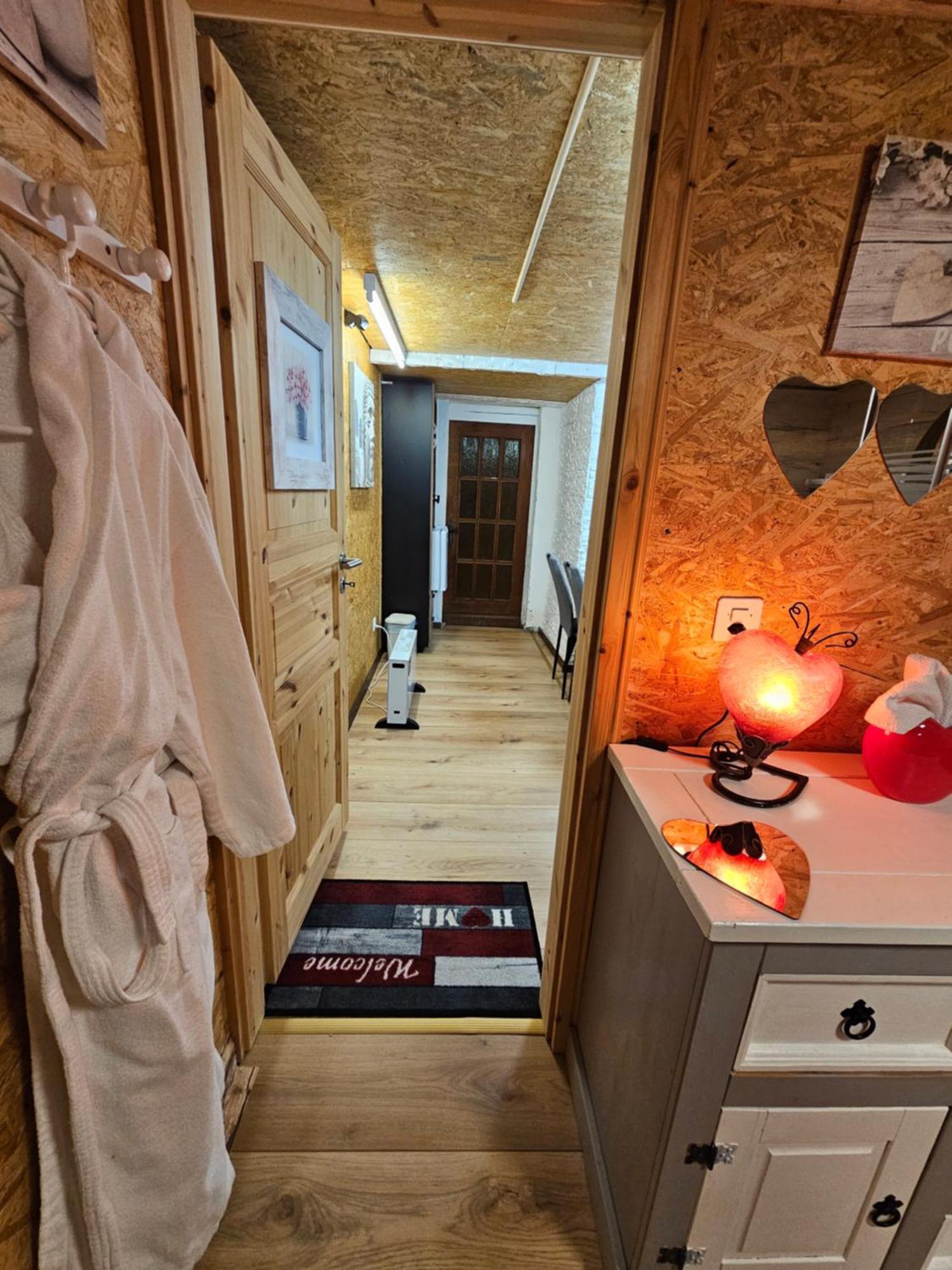 Bed and Breakfast Chez Gigi Нанда Екстер'єр фото