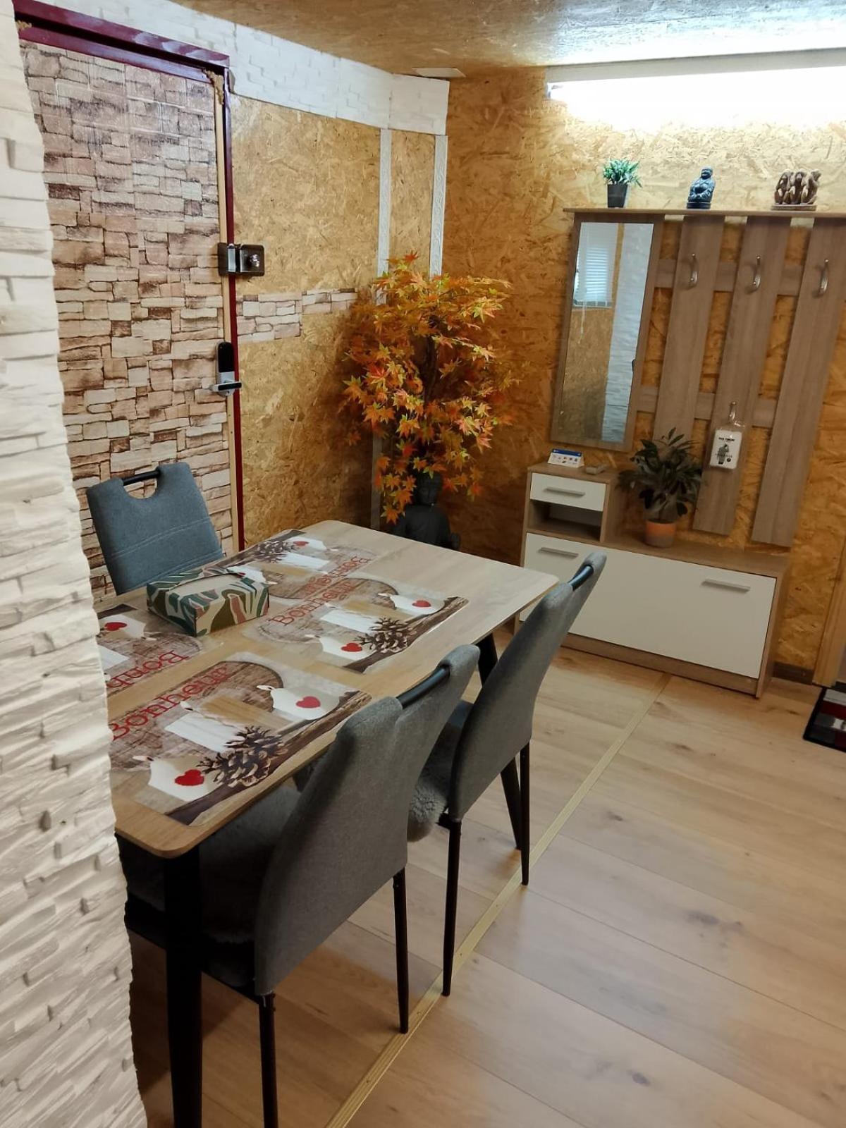 Bed and Breakfast Chez Gigi Нанда Екстер'єр фото