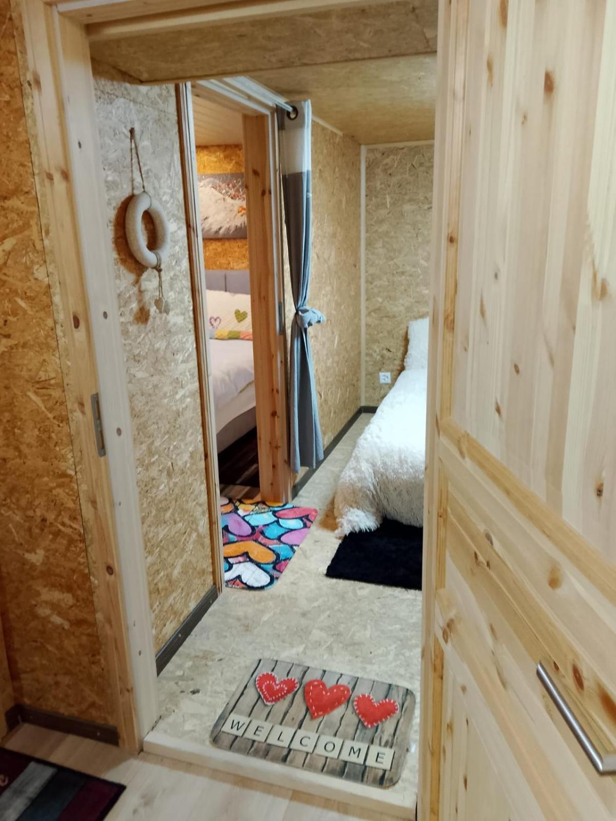 Bed and Breakfast Chez Gigi Нанда Екстер'єр фото